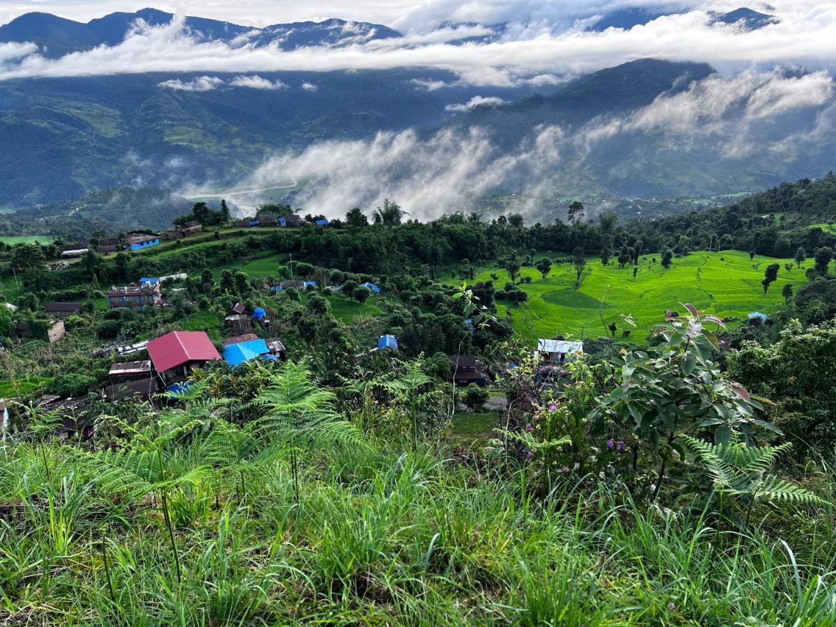 Es Deurali Resort Pokhara Eksteriør bilde